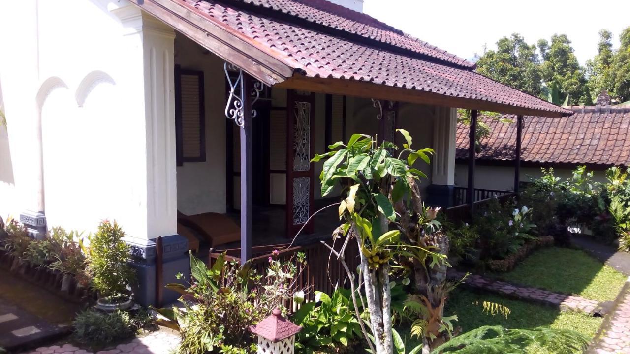 Guru Ratna Apartamento Munduk Exterior foto
